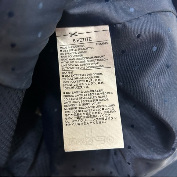 Banana Republic Navy Blue Double Button Blazer 6P - Picture 6 of 6